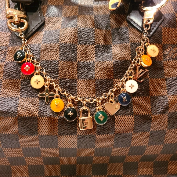 Sold - Picture 1 of 9